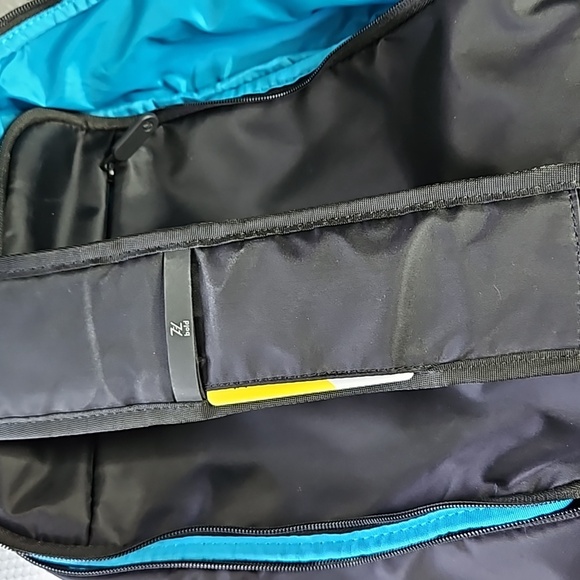 THE BOLD CO.-QUIVER 13L ESSENTIAL SPORT BAG IN BLACK - Picture 6 of 10